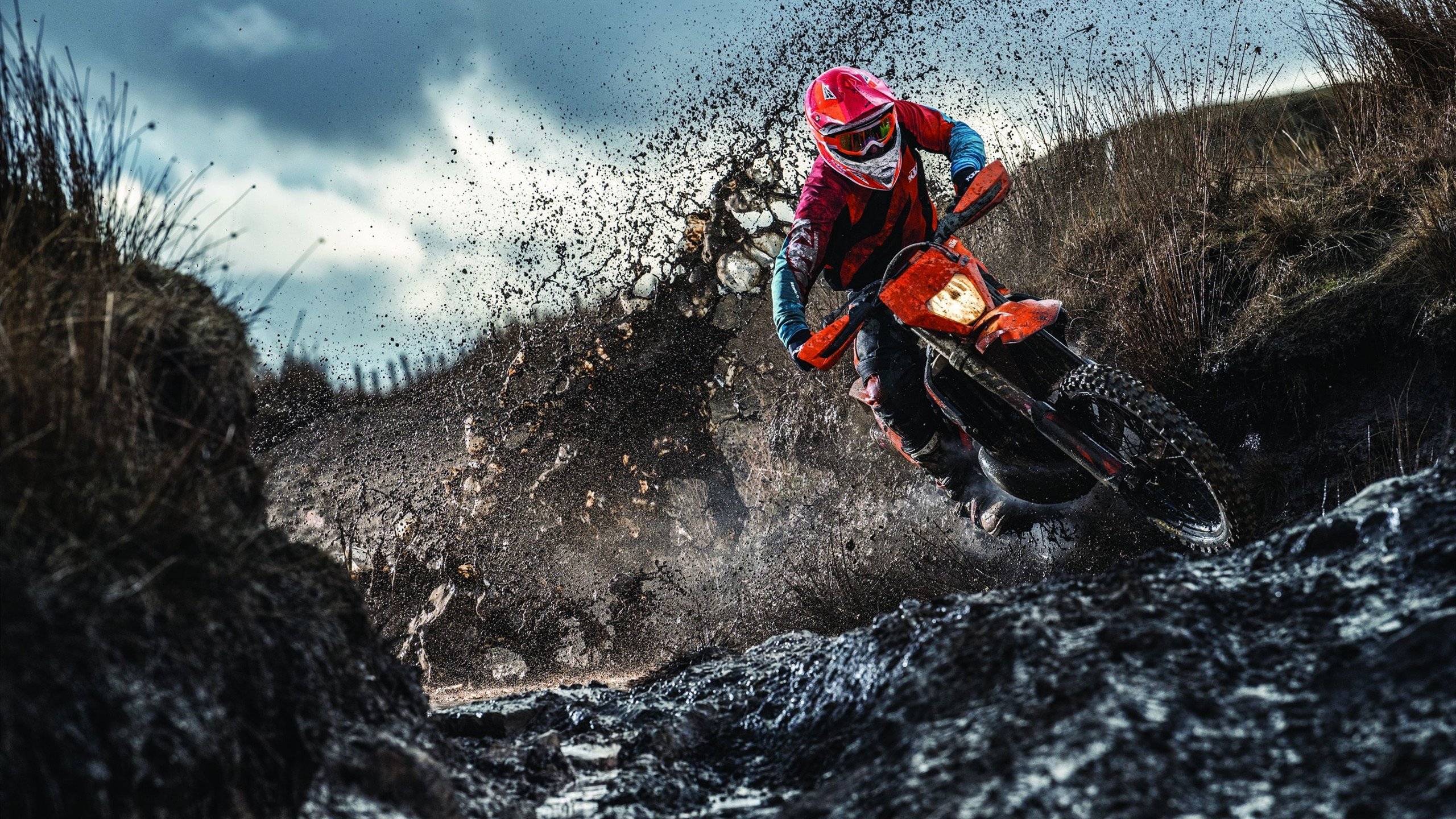 青少年“绿色能源”篮球赛事在四川眉山盛大举行，倡导环保理念